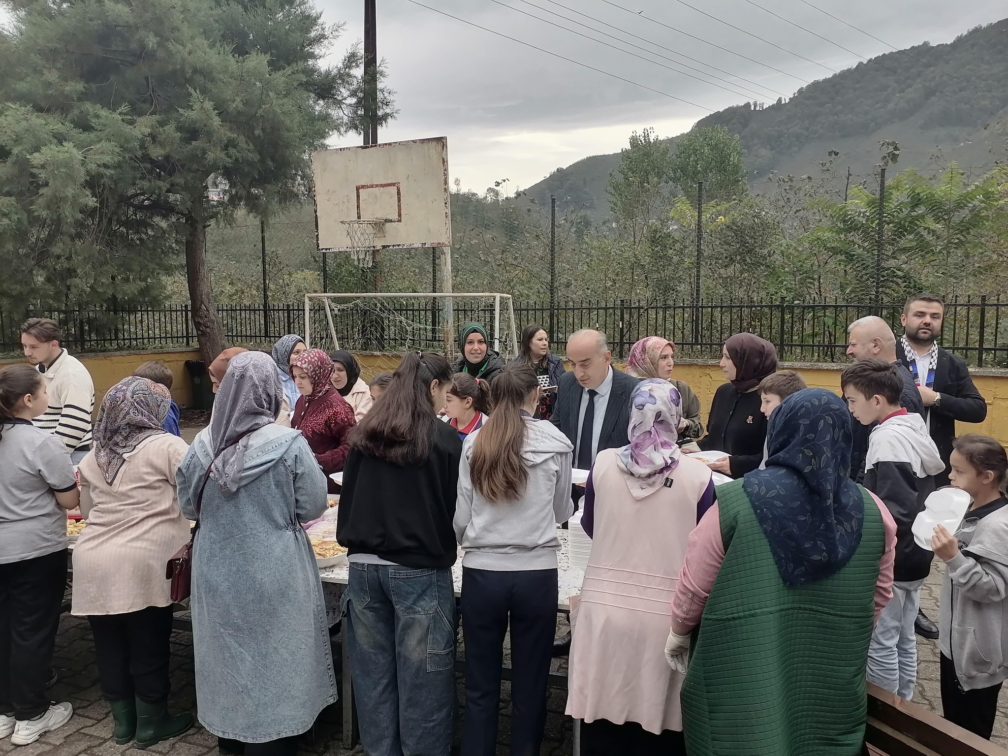 Çatalpınar Atatürk Ortaokulu’nda Gazze Kermesi