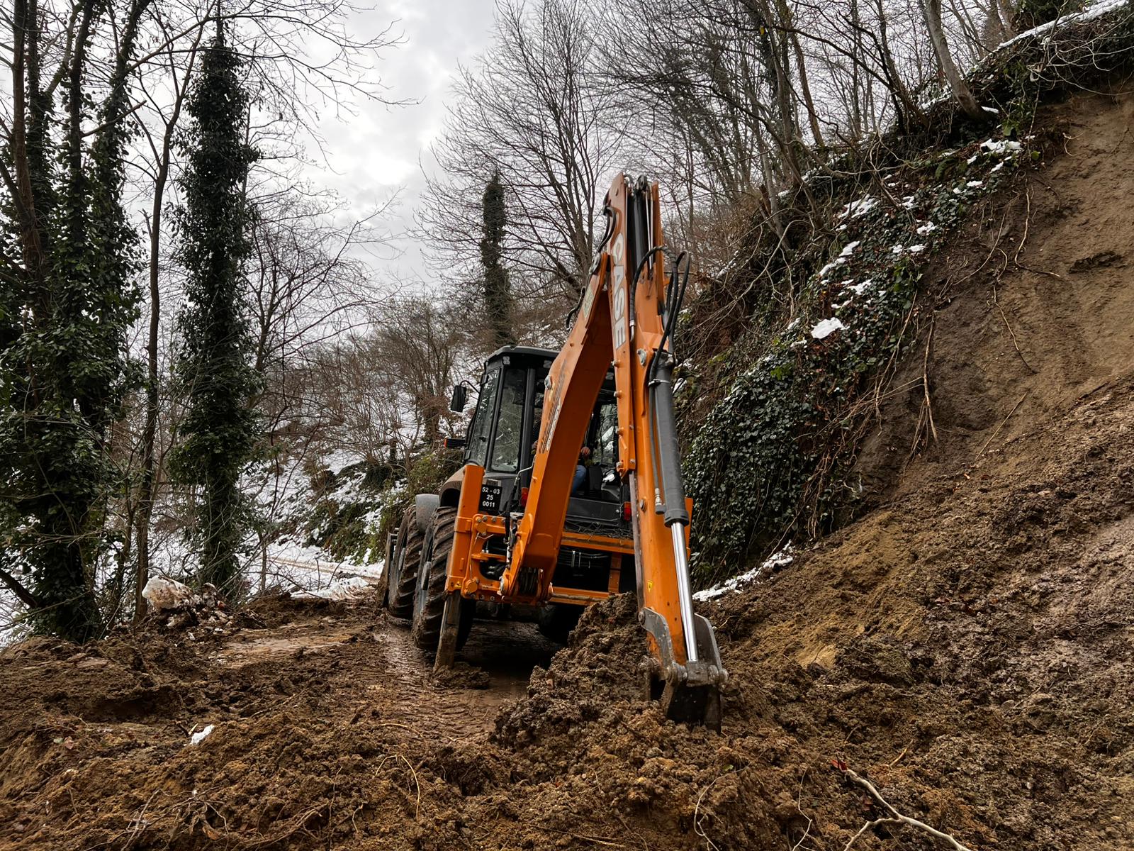 Fatsa’da Heyelana Hemen Müdahale