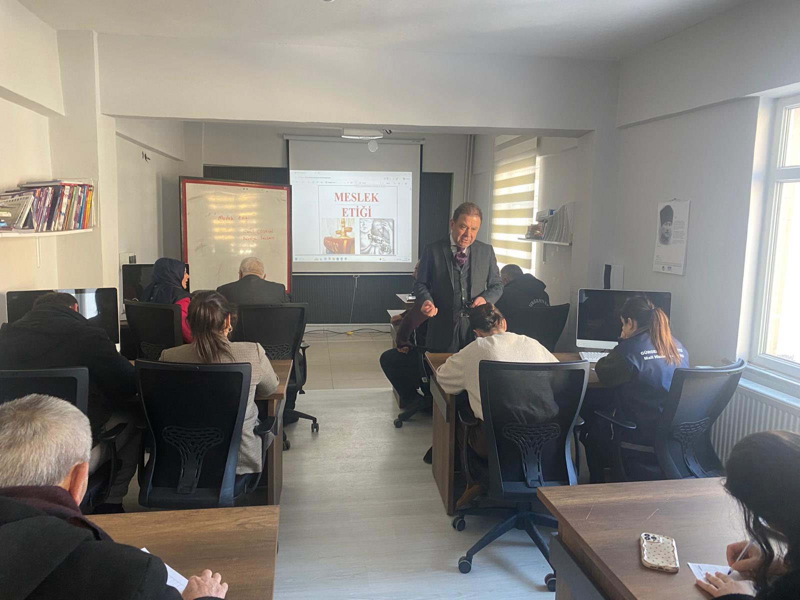 Belediye Personeline Eğitim Verildi