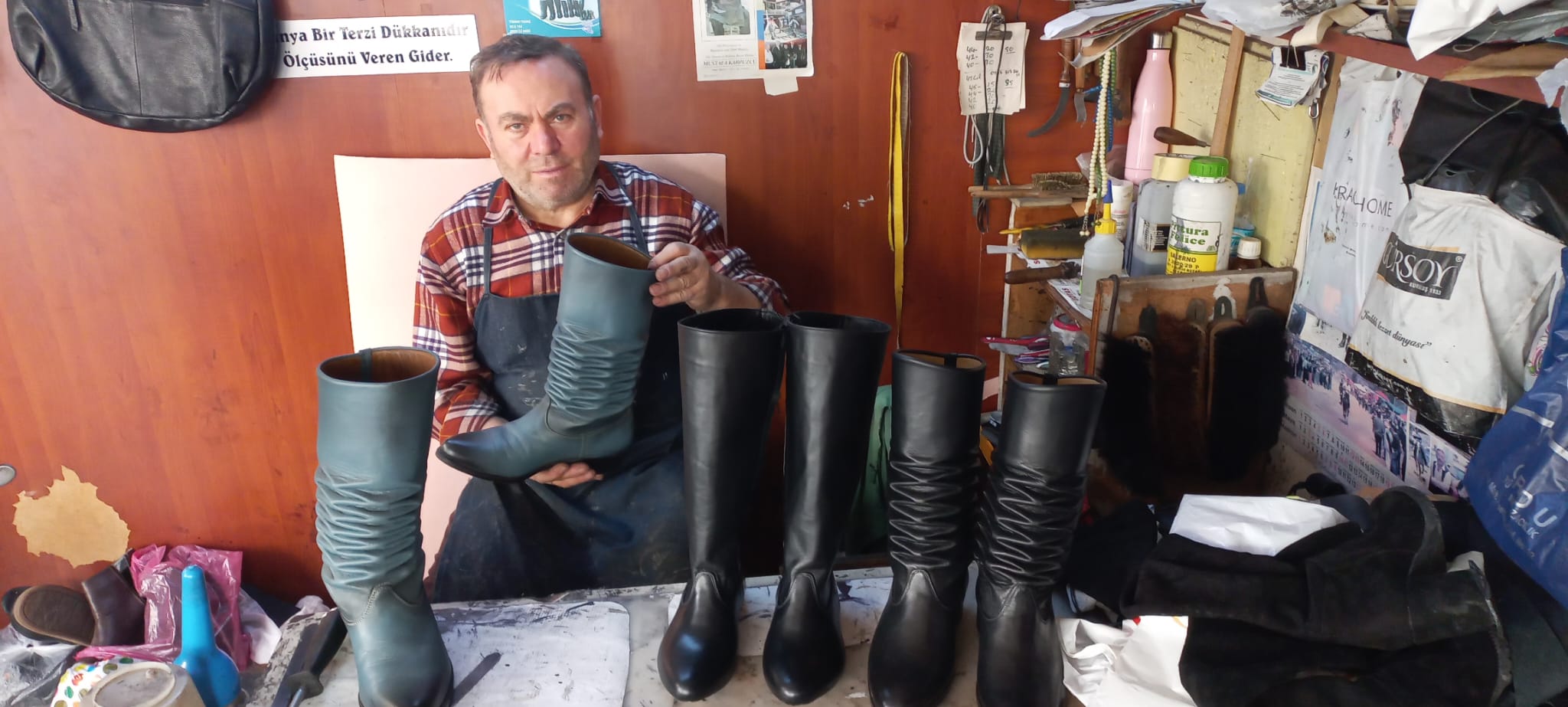 Çeyrek Asırdan Bu Yana Körüklü Çizme Yapıyor